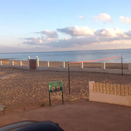Urbanizacion Primera Linea De Playa Apartmán
