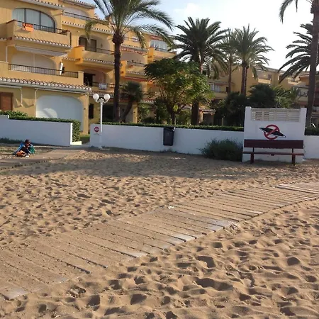 Urbanizacion Primera Línea De Playa Apartamento